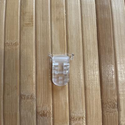 تعليقة لهاية بلاستيك شفاف