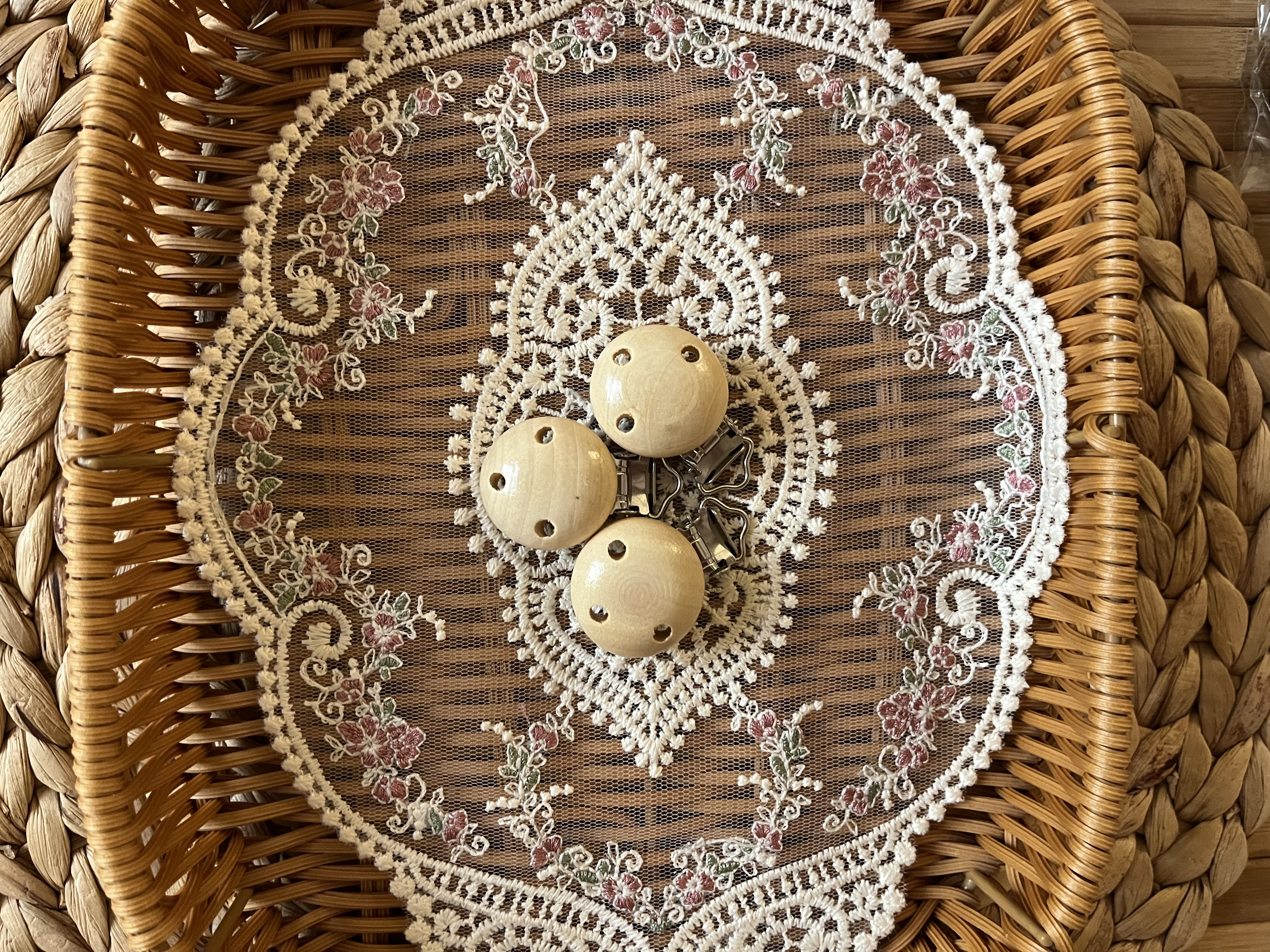 تعليقة لهاية خشب