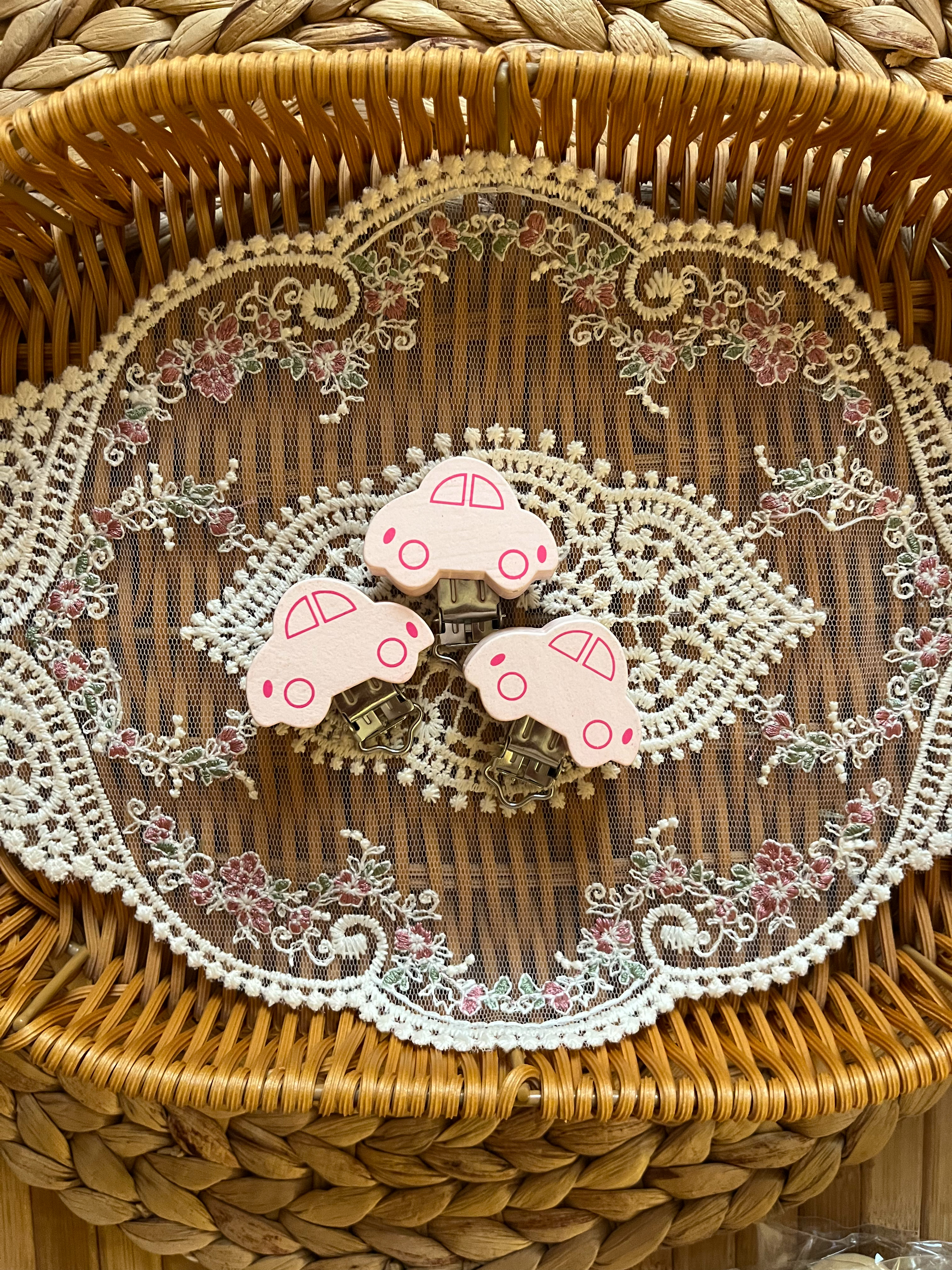 تعليقة لهاية خشب وردي سيارة