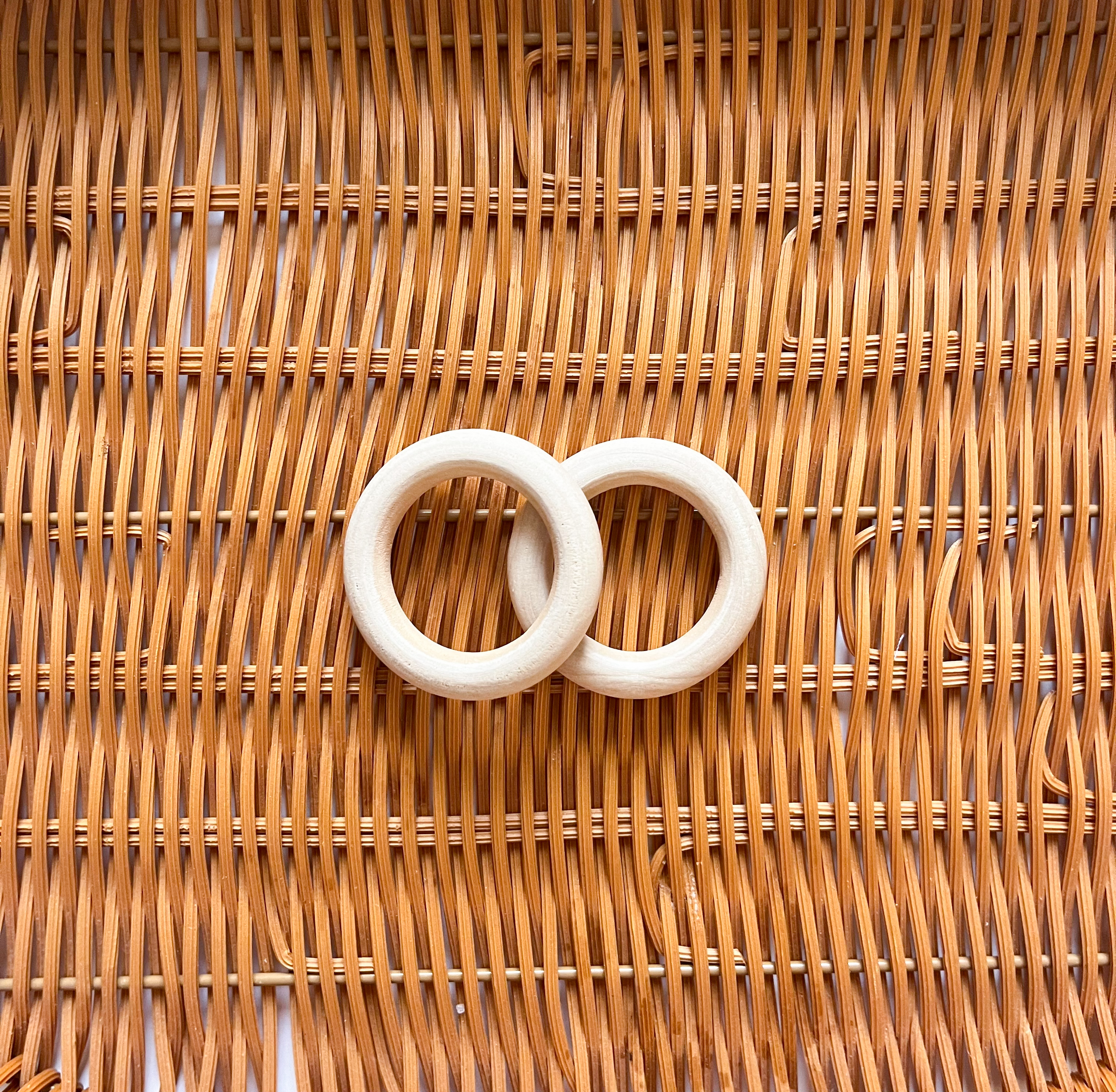 حلقة خشبية صغير